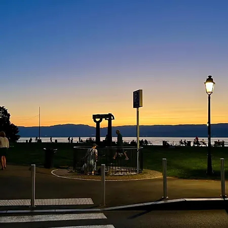 Les Berges Du Leman, Coeur De - Parking Prive